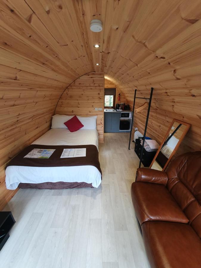 Priory Glamping Pods And Guest Accommodation Кілларні Екстер'єр фото