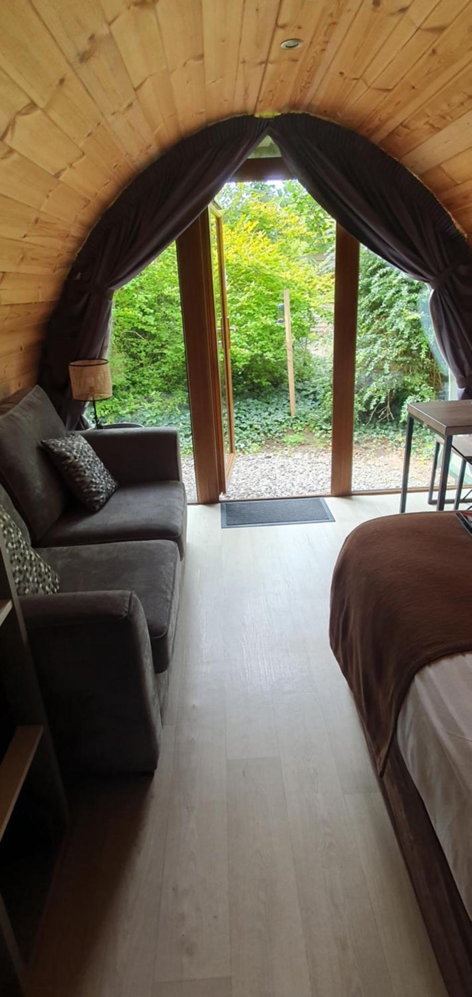 Priory Glamping Pods And Guest Accommodation Кілларні Екстер'єр фото
