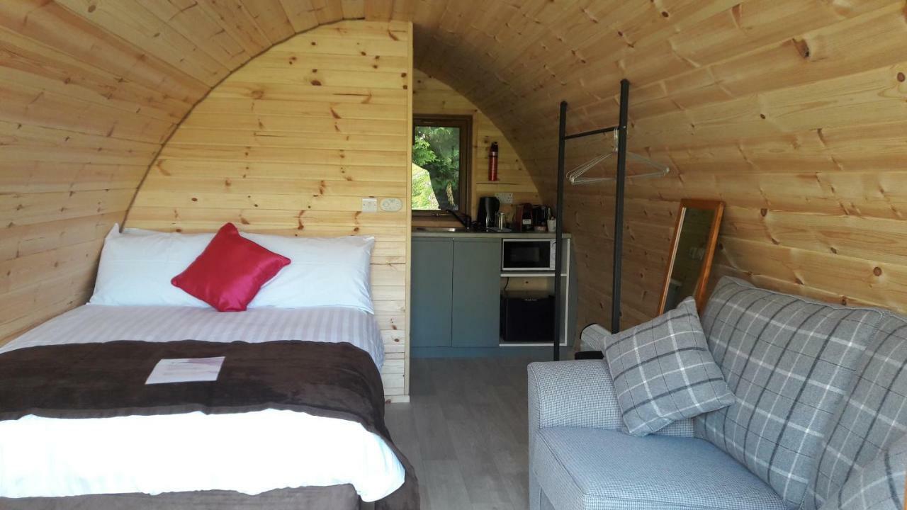 Priory Glamping Pods And Guest Accommodation Кілларні Екстер'єр фото